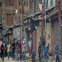 After Eid prayers in Kashmir clashes begin