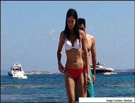 Rumoured lovers Ranbir Kapoor, Katrina Kaif holiday in Spain, Sri Lanka